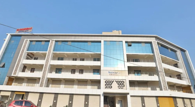 OYO 10962 Hotel Om Balaji, Réserver Hôtel Naroda Gujarat