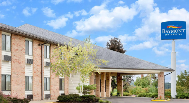 Четырёхместный номер Standard Baymont by Wyndham Zanesville