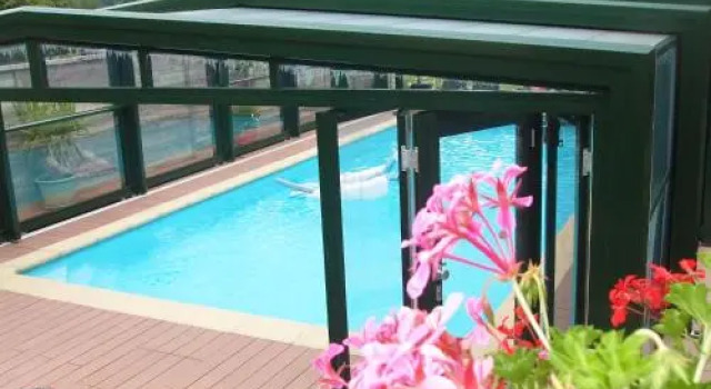 Le Clos Zenon, Book Hotel Hoteller i Rhône-Alps med parkering, Parkering