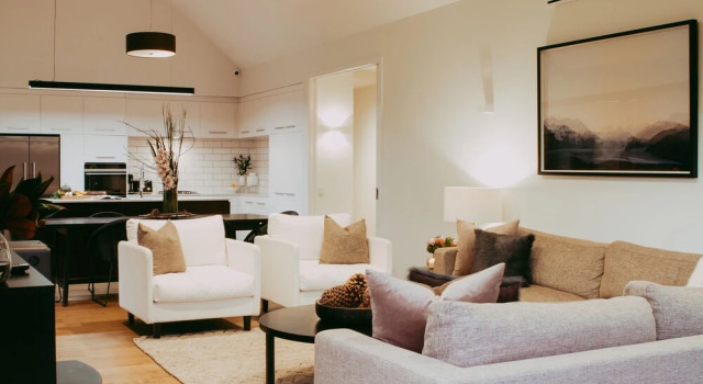 Falconer Rise by Touch of Spice, Varaa Hotelli Jacks Point Otago