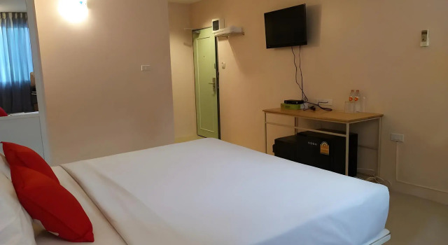 BIRD Room Hotel