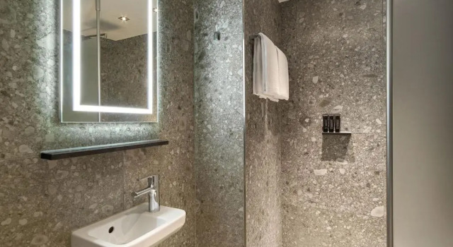 Двухместный номер Deluxe с видом на канал Clayton Hotel Amsterdam American