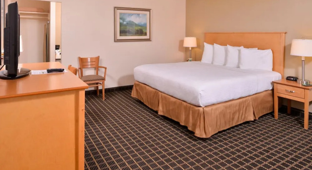 Люкс Campus Inn & Suites Eugene Downtown