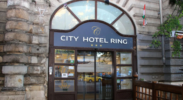 City Hotel Ring