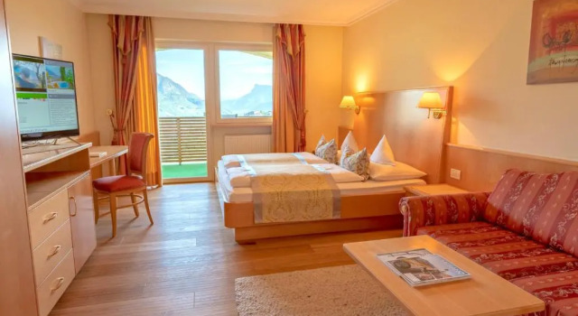 Номер Superior Landsitz Stroblhof