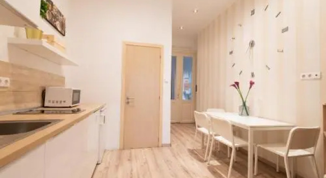 Immo1 Downtown Avenue, Varaa Hotelli Budapest Budapest
