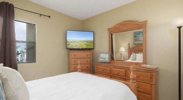 Jacksonville Sea Spray 2B by Distinctive Beach Rentals