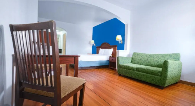 Номер Standard Island Inn By OYO Galveston Beach, TX