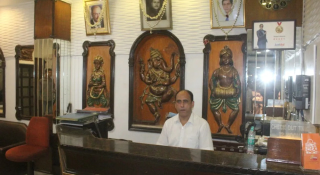 Hotel Heera
