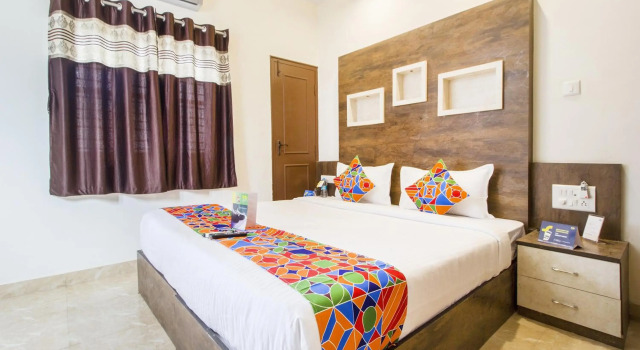 Fabhotel Crown Suites, Rezervovat Hotel Hotely v Bangalore s parkováním, Parkování
