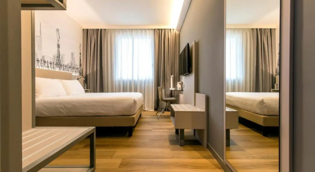 Двухместный номер Superior 43 Station Hotel
