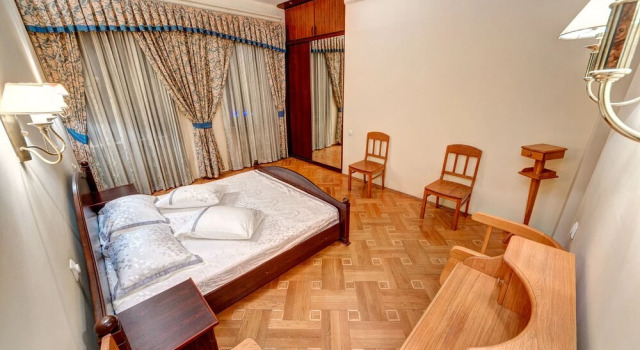 ApartamentY Gonchara, Забронировать Апартаменты/квартира Киев Киевская область, рядом с Киев-Пассажирский вокзал