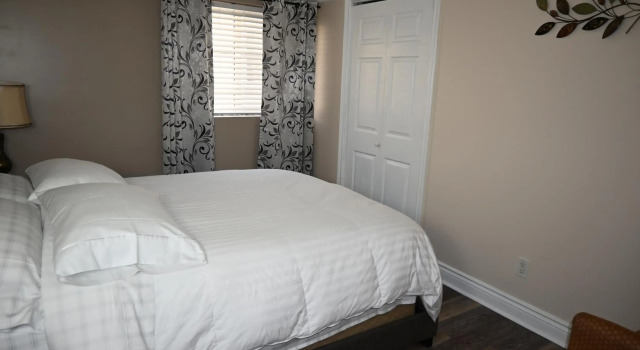 Elgin Suite