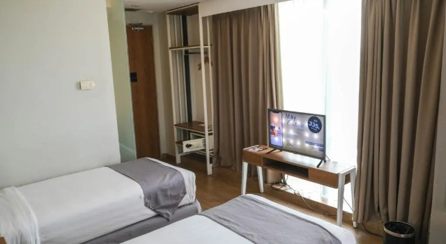 Deluxe Twin room Allstay Hotel Semarang Simpang Lima