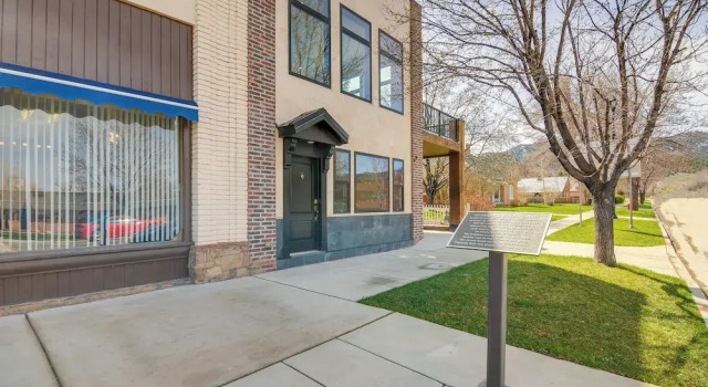 Gateway to Zion! Modern Home in Historic Parowan, Varaa Lomakoti  