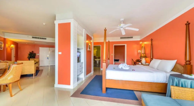 Двухместный номер Deluxe Andaman Seaview, Karon Beach - SHA Plus