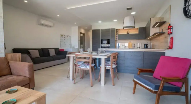 Апартаменты Ghajnsielem Retreat 4 Bedrooms Panoramic Terrace
