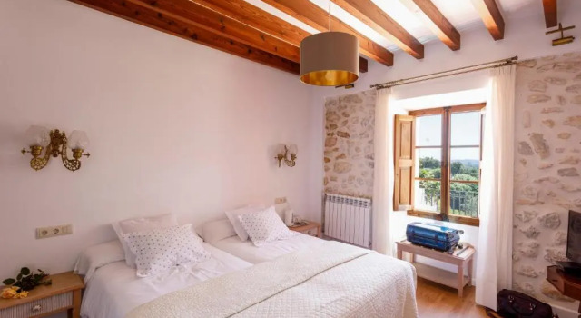 Son Colom, Book Hotel Campanet 
