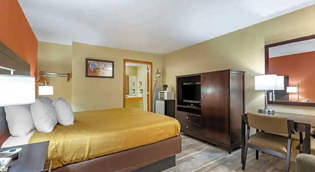 Люкс Econo Lodge Urbandale