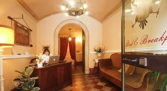 Antica Residenza Cicogna, Забронировать Отель «постель и завтрак» Сиена Siena Area, рядом с Церковь Святого Христофора