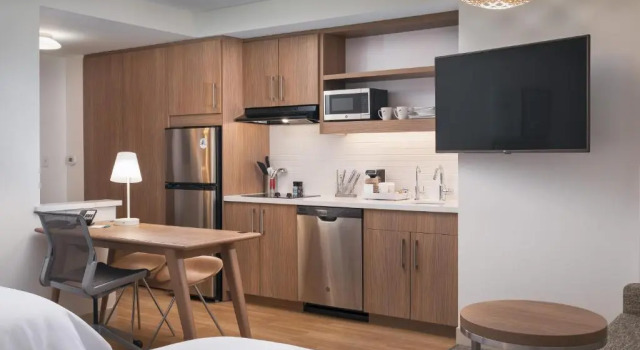 Четырёхместная студия Element by Marriott Denver Downtown East