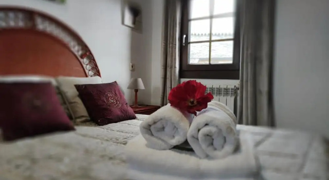 Casa Dos Nenos, Book Hotel Begonte Galicia