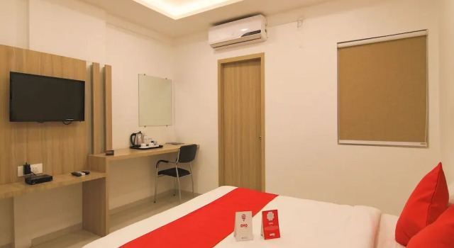 OYO 12757 The Perch, Rezerwuj Hotel Hotele w Andhra Pradesh z parkingiem, Parking