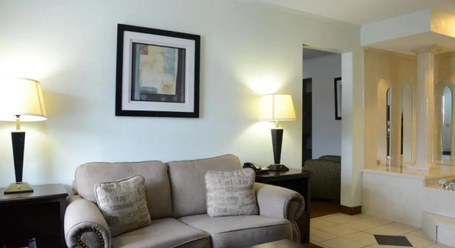 Suite Quality Inn & Suites Covington