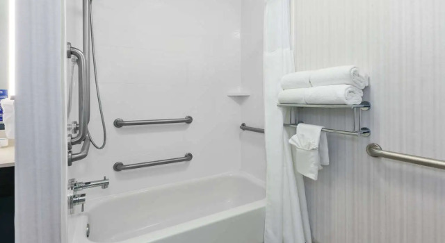 Номер Standard Hilton Garden Inn Minneapolis Maple Grove