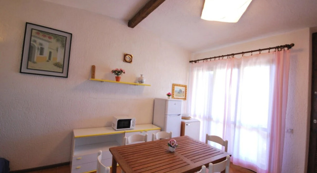 Villette dell'Aquila, Varaa Hotelli Rena Majore Costa Paradiso