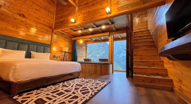 Blue Poppy Premier, Rezervovat Lázně / Resort Auli Uttarakhand