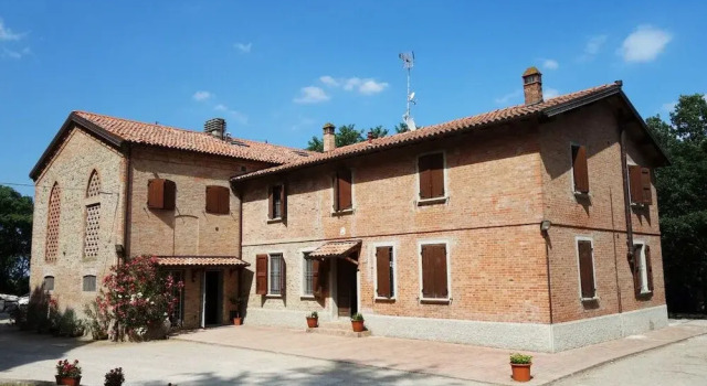 Agriturismo Molino Nuovo, Забронировать Фермерский дом Кастель-Сан-Пьетро-Терме провинция Болонья