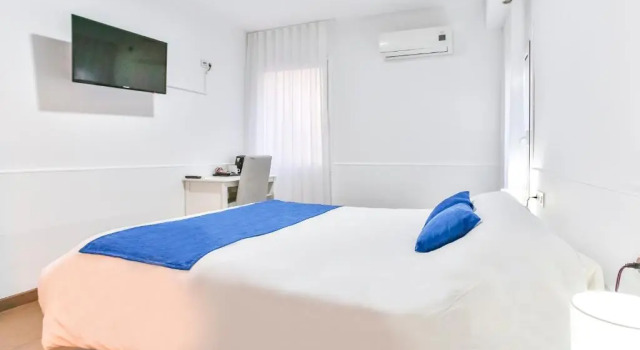 Двухместный номер Standard Laramond Barcelona Rooms