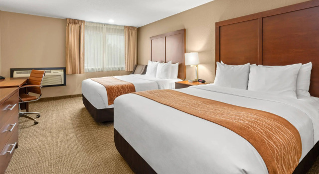 Четырёхместный номер Standard Comfort Inn & Suites Beaverton - Portland West
