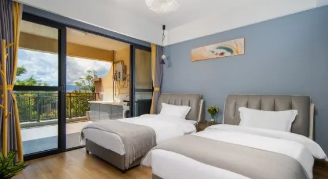 Люкс Comfort Fuxian Lake Qixili Homestay