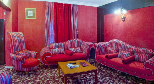 Люкс Royal c 1 комнатой с балконом Al Farhan Hotel Hafer Al Baten