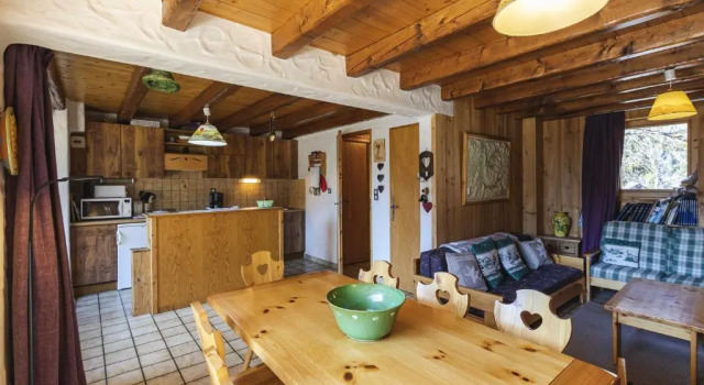 Chalet de 3 chambres avec jardin amenage et wifi a Champagny en Vanoise a 1 km des pistes, Prenota Chalet Hotel a Rodano-Alpi con parcheggio, Parcheggio