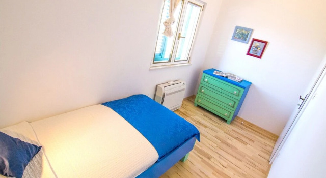 Villa With 7 Bedrooms in Maslinica, With Wonderful sea View, Private P, Prenota Villa Hotel a Croatian Islands con parcheggio, Parcheggio