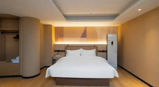 Семейный люкс с красивым видом из окна Xingdu Hotel (Shanghai Songjiang North Station Branch)