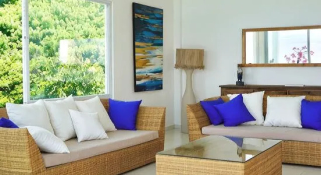 VILLA HELIOS, Private 3BR Villa with Infinity Pool and 180-Degree Ocean View, Nusa Penida, Book Villa Sommerhuse i Sampalan, Hytte