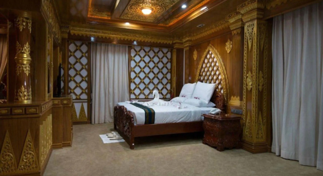 Su Tine San Royal Palace Hotel