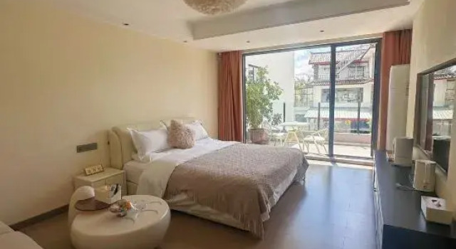 Кровать в общем номере Lijiang Huashan Yunshe Snow Mountain View Homestay