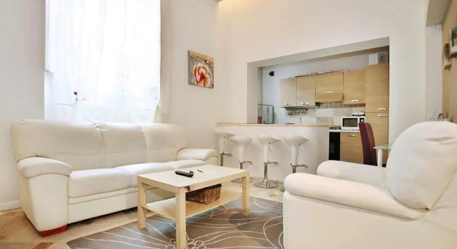 Accommodation in Florence - Duomo, Забронировать Отель Дуомо Флоренция, рядом с Дом Буонаротти