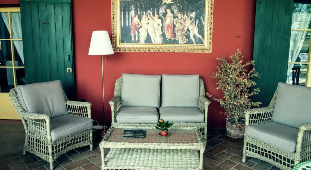 Apartment in Coriano Near Vineyards & Beaches, Buchen Sie Ferienwohnung Coriano 