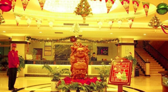 Jiaozuo Xingpeng Zhongzhou Holiday Hotel, Rezervovat Hotel Jiaozuo Henan