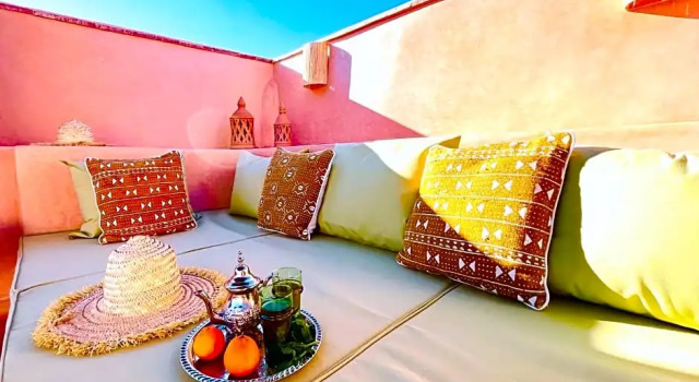 Location Exclusive Avec Services 2P Donkey In Love To Marrakech, Забронировать Отель Отели Марракеш-Тенсифт-Эль-Хауз с парковкой, Парковка