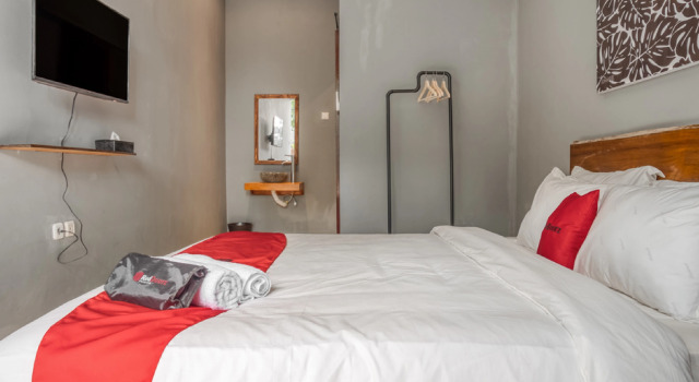 RedDoorz  Syariah Premium @ Cilandak Timur 2, Buchen Sie Hotel Cilandak Jakarta, in der Nähe von Cilandak Stadtplatz