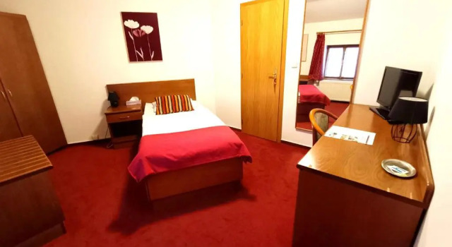Camera Standard Hotel Baroko