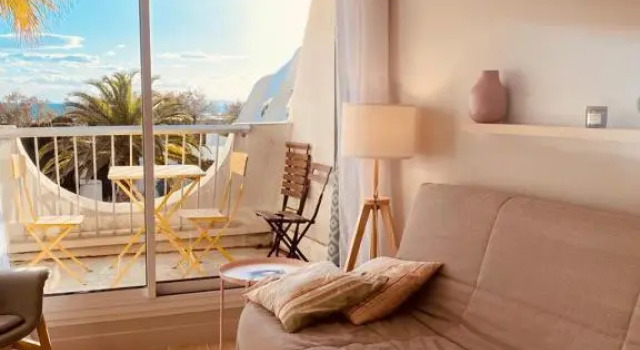 LE CALI, P2 Cabine dans une résidence avec piscine, vue mer et parking privé, Book Hotel Hotels in Camargue with a Pool, Swimming Pool