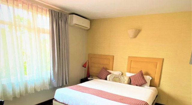Одноместный полулюкс Shaligram Hotel